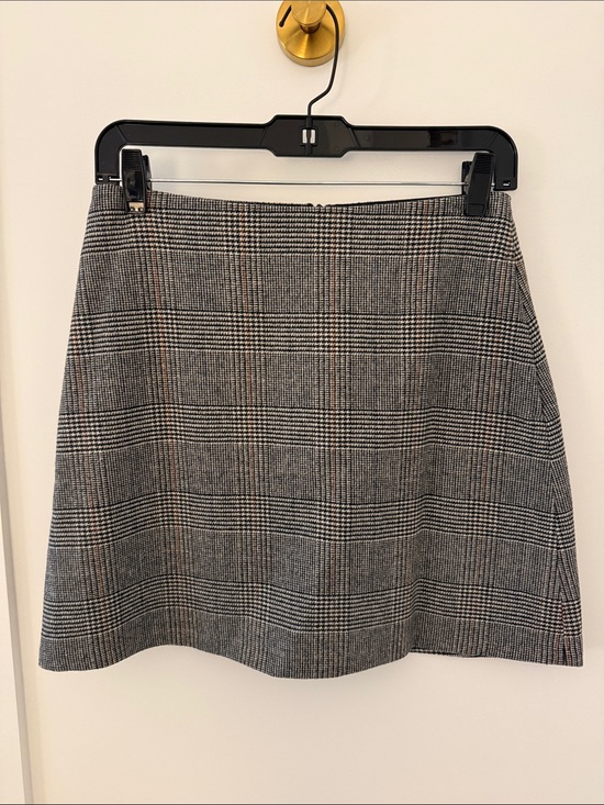 Aritzia Dresses & Skirts - Aritzia Glen Plaid Mini Skirt in Black and White